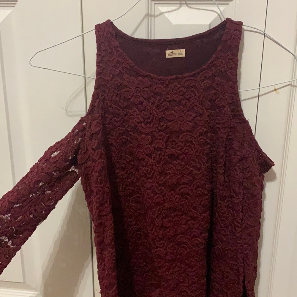 Hollister Off the shoulder top